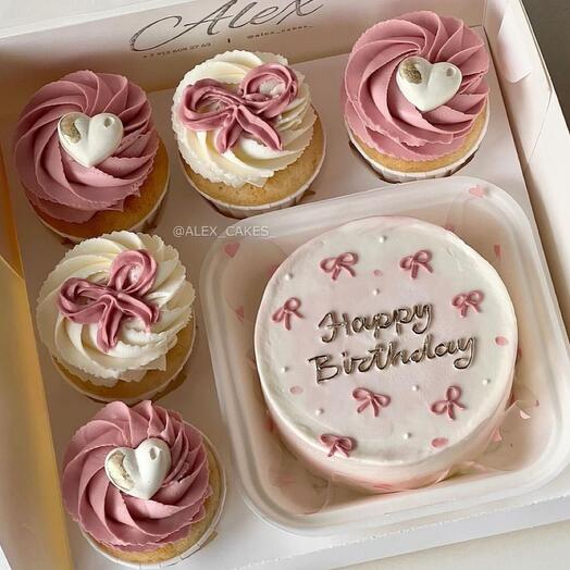 Бенто торт с 5 капкейками😊