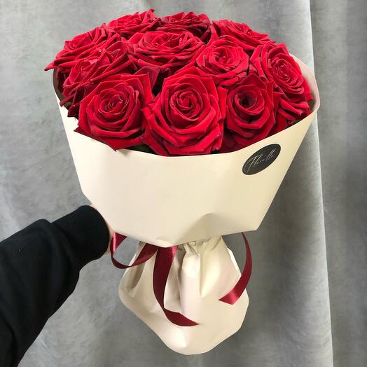 11 rosas rojas