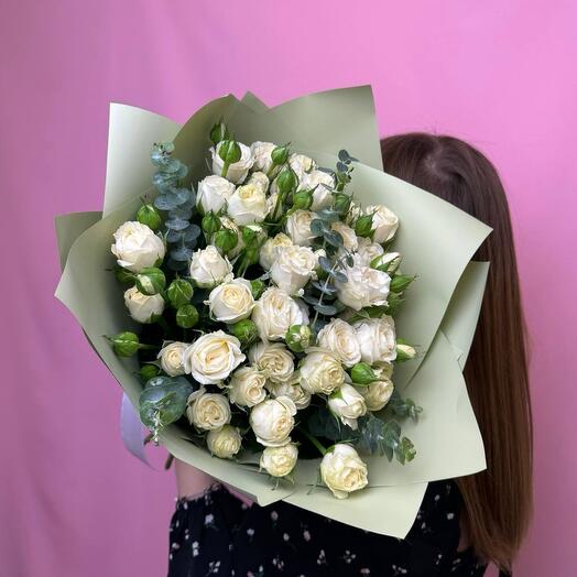 Ramo de 9 rosas blancas