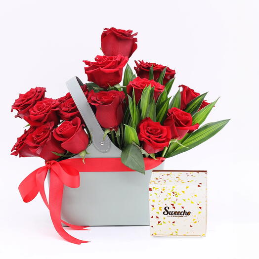 Present 15 Red Roses Box and Chocolates 250gm