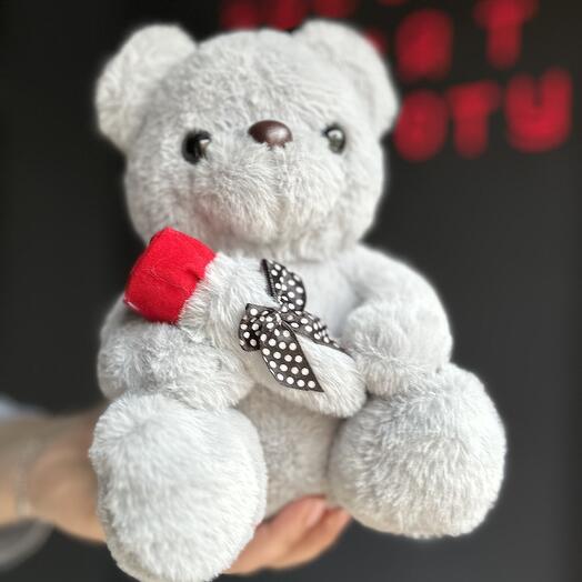 Мишка с розой