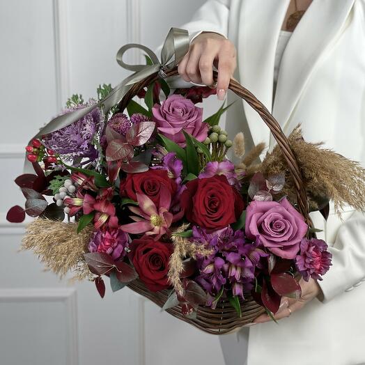 Цветы в корзине Амадео