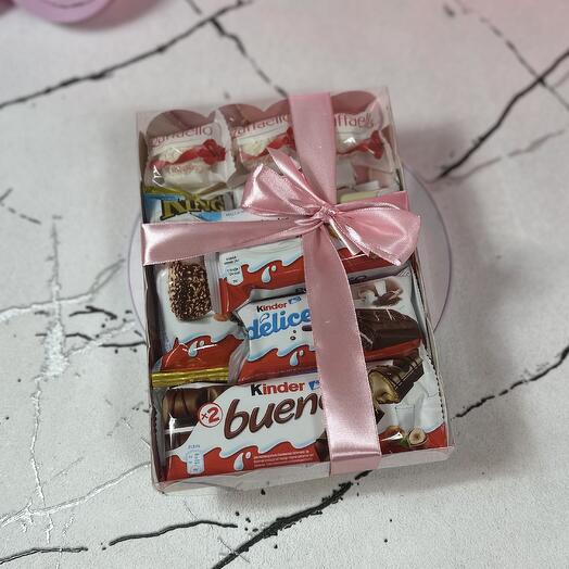 Мраморный бокс с Киндерами