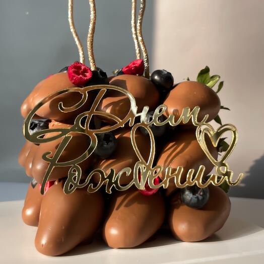 Торт из клубники в шоколаде