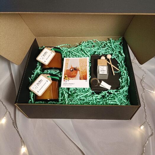 Подарочный набор "Пьяняще-свежий": ароматические свечи ручной работы и диффузор для автомобиля