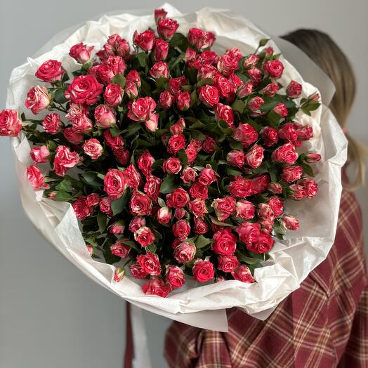 "¡Te amo!¡Eso es genial!"arbustos de rosas Fire Work en un paquete mate con silencio y una hermosa cinta de satén
