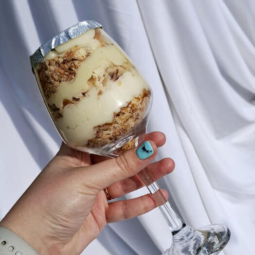 Трайфл наполеон в фужере