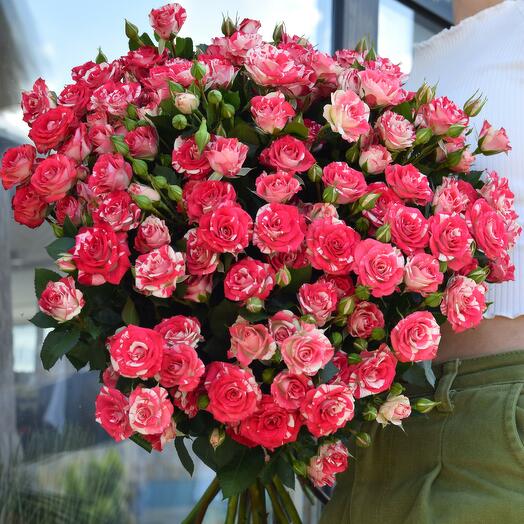 Букет из 15 кустовых роз Фаерворкс