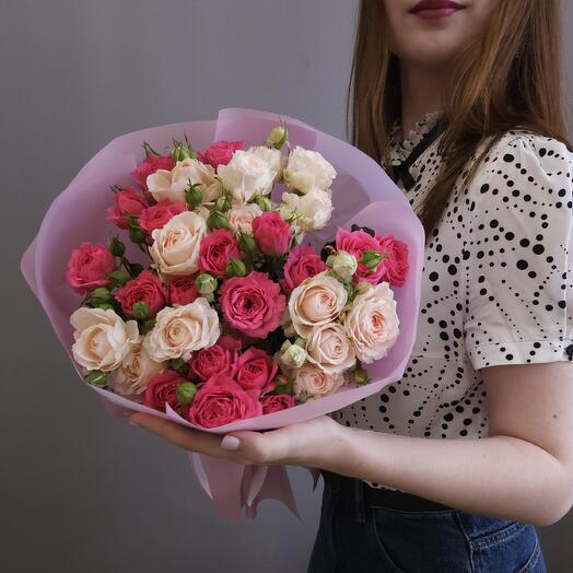 Микс кустовые розы нежные