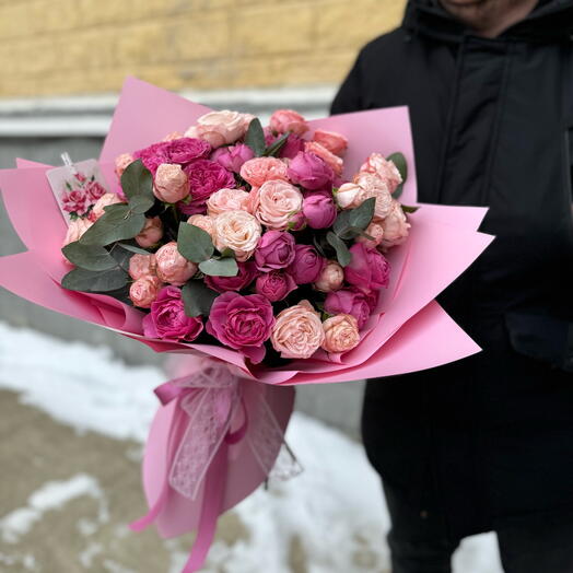 Микс из кустовых пионовидных роз