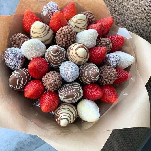 Букет из клубники в шоколаде