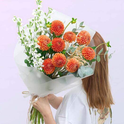 Bouquet with dahlias "Caramel Sun"