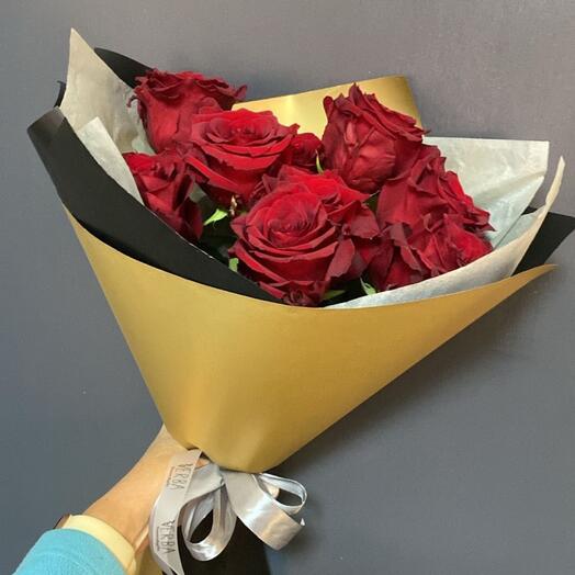 Букет из красных роз 9шт