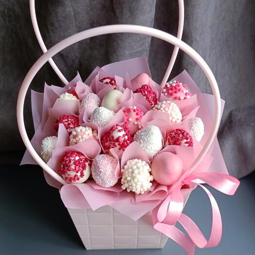 Клубника в шоколаде  Pink