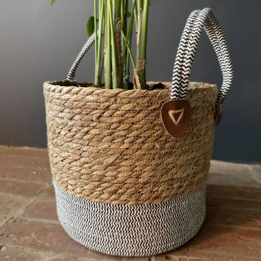 Корзина плетенная М