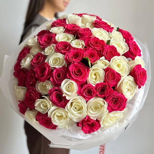 Букет "75 ярких роз микс"