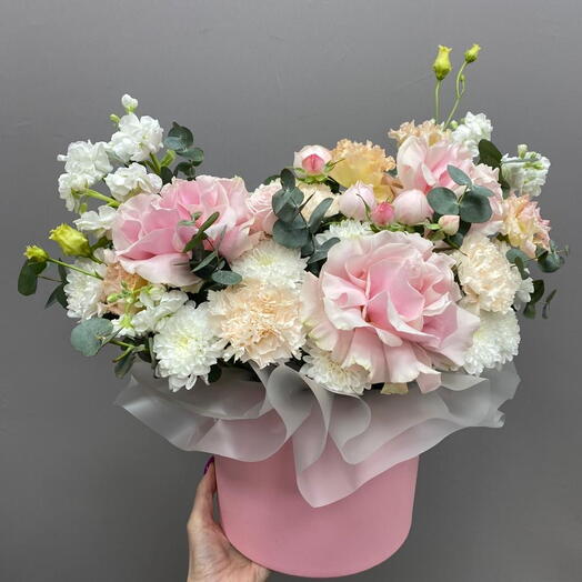 Цветы в коробке с нежной французской розой💕