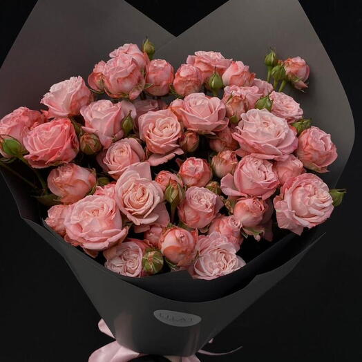 Кустовая роза Мадам Бомбастик