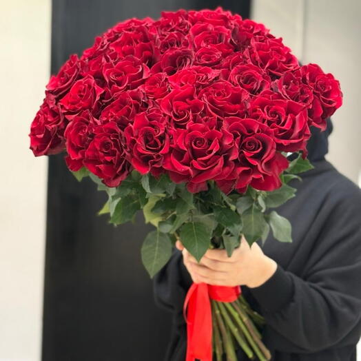 Французская роза красная
