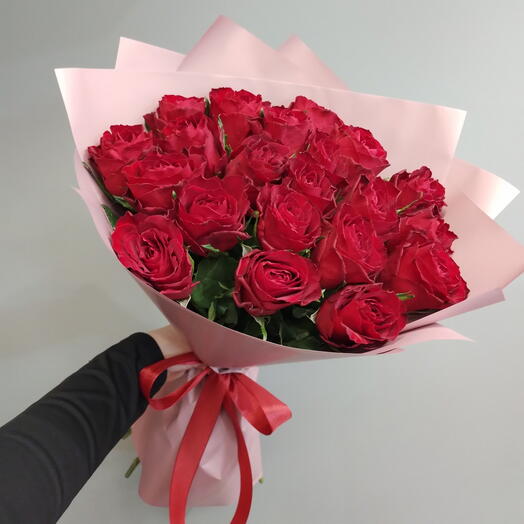 Букет из 21 бордовой розы