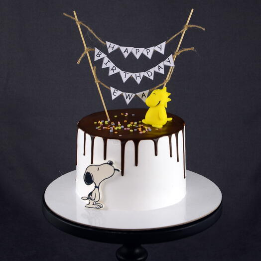 🐶 Snoopy Drip Birthday Cake – Handmade Custom