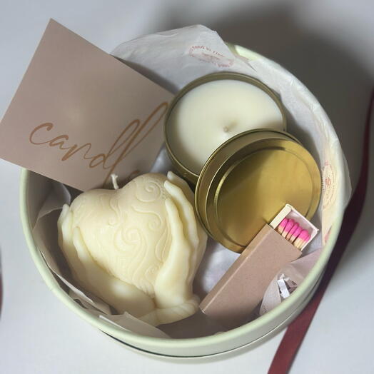 Подарочный набор свечей Сердце в руках