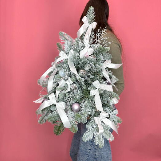 9408 | сказочная снежная елочка из живого нобилиса в розовом оформлении 😍