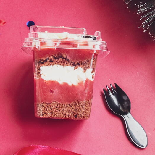 Трайфл торт в стакане шоколад клубника на новый год и Рождество