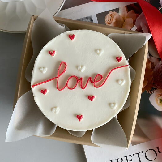 Бенто торт с надписью love