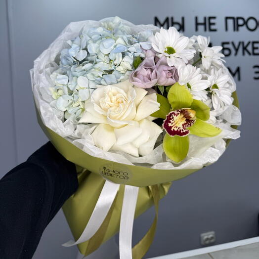 Авторский с акцентной орхидеей