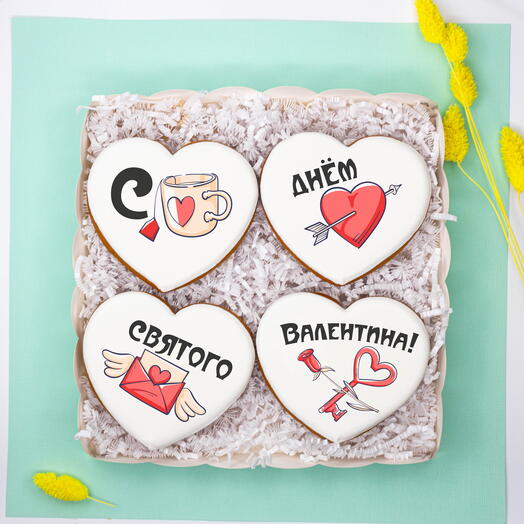 Валентинка со вкусом: 4 имбирных пряника в белой коробке с прозрачной крышкой на 14 Февраля 💘
