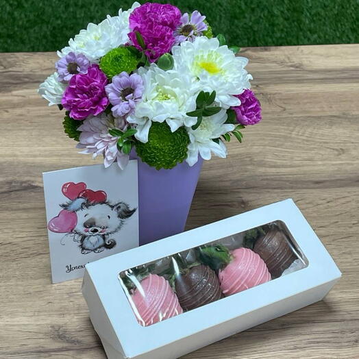 Комбо-набор цветочная композиция и клубника в шоколаде 🌸🍓