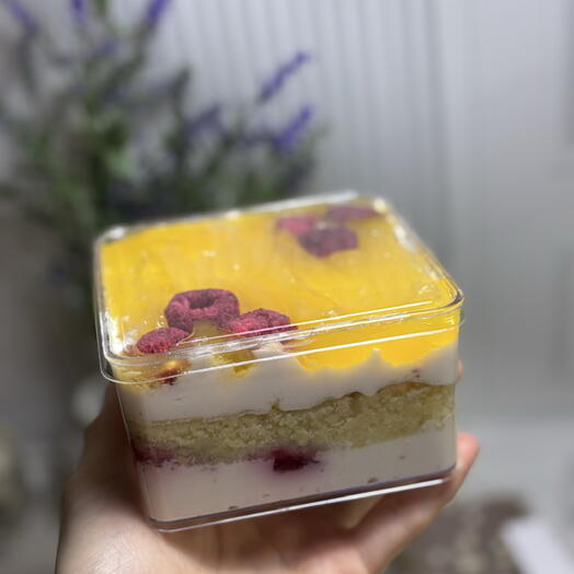Cake box Манго малина