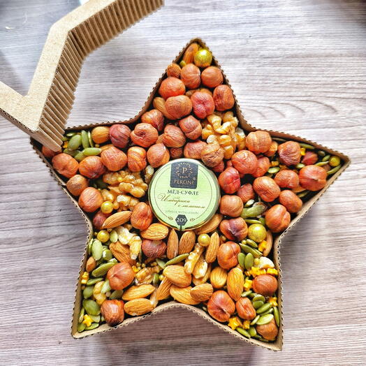 Коробочка звезда с орешками и медом