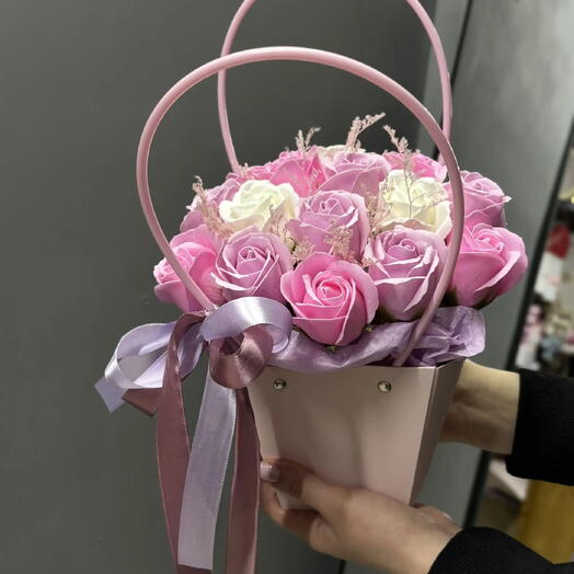 Композиция из мыльных розочек микс