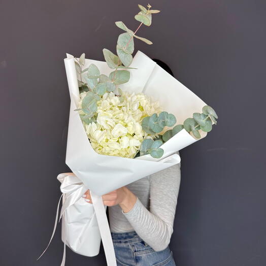 Bouquet compliment Cloud white hydrangea with eucalyptus