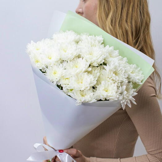 Букет из 5 белых Хризантем