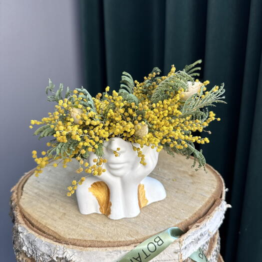 Композиция из сухоцветов