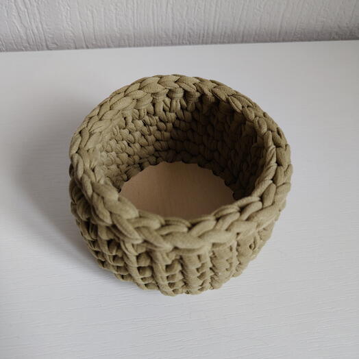 Вязаная корзина 10×10