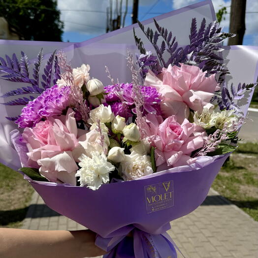 Букет с французскими розами Violet