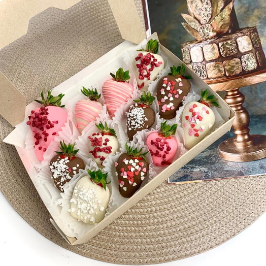 Chocolate-covered strawberries 12 pieces