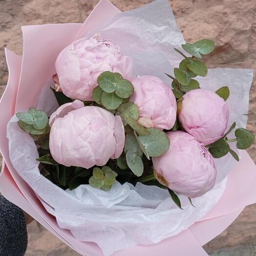 Букет 💐 «Сердце, тающее в пионах»)
