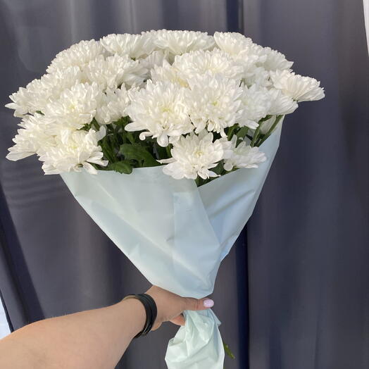 Букет из 7 кустовых хризантем