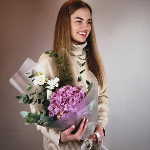 Красивый букет / Розовая гортензия, эустома, эвкалипт