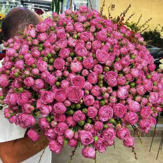 41 peony shaped roses