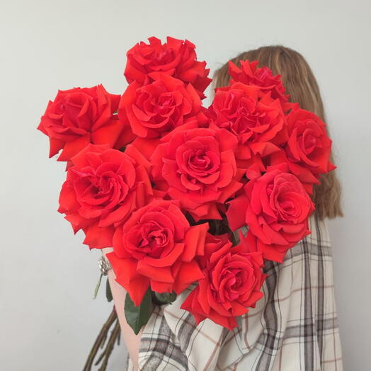 Букет из 11 алых французских роз ❣️