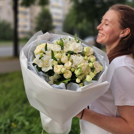 БЕЛЫЙ ТОПчик с кустовыми розами