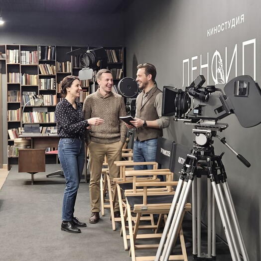 Подарочный сертификат «Киноэкспедиция на «Ленфильм»: по следам петербургского кадра» (4 часа , 1 человек в составе группы)