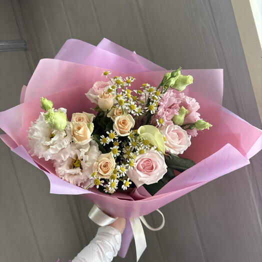 🌸🎀Авторский букет с эустомой,розами
