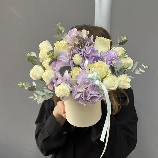 Белая Роза и Сиреневая Гортензия в шляпной коробке 🤍💜